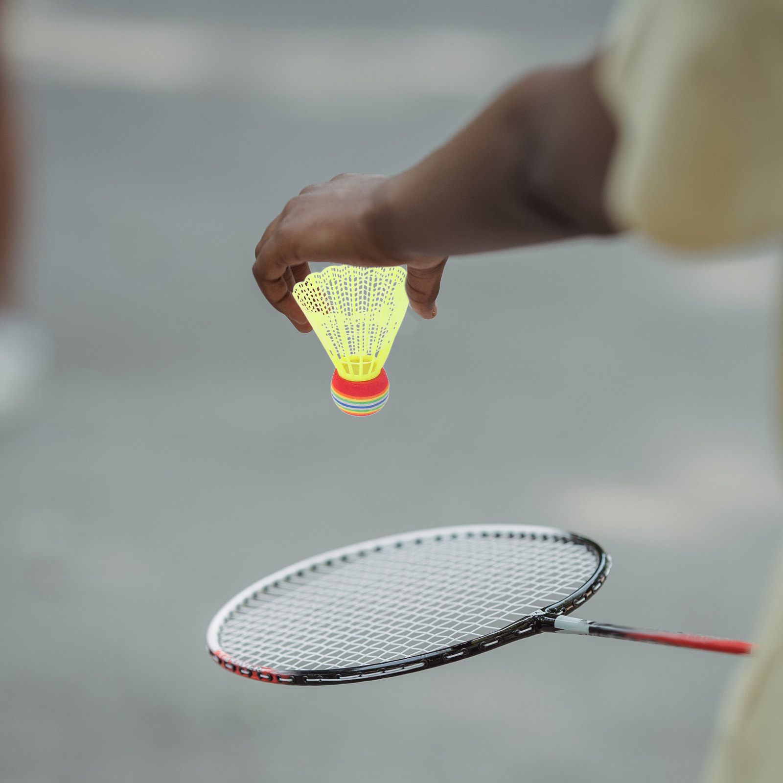 12 sztuk kolorowych lotek do b – Badminton Nylon Shuttlecock recenzja i cena