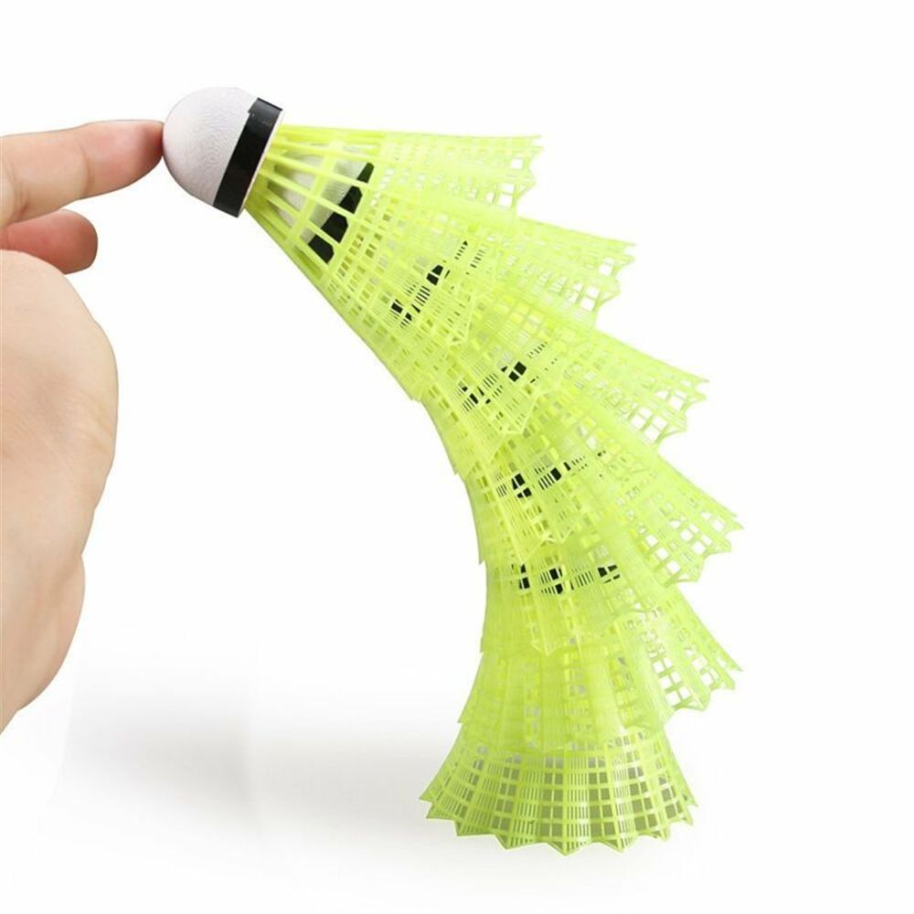 Nowe plastikowe lotki do badmi – Badminton Nylon Shuttlecock recenzja i cena