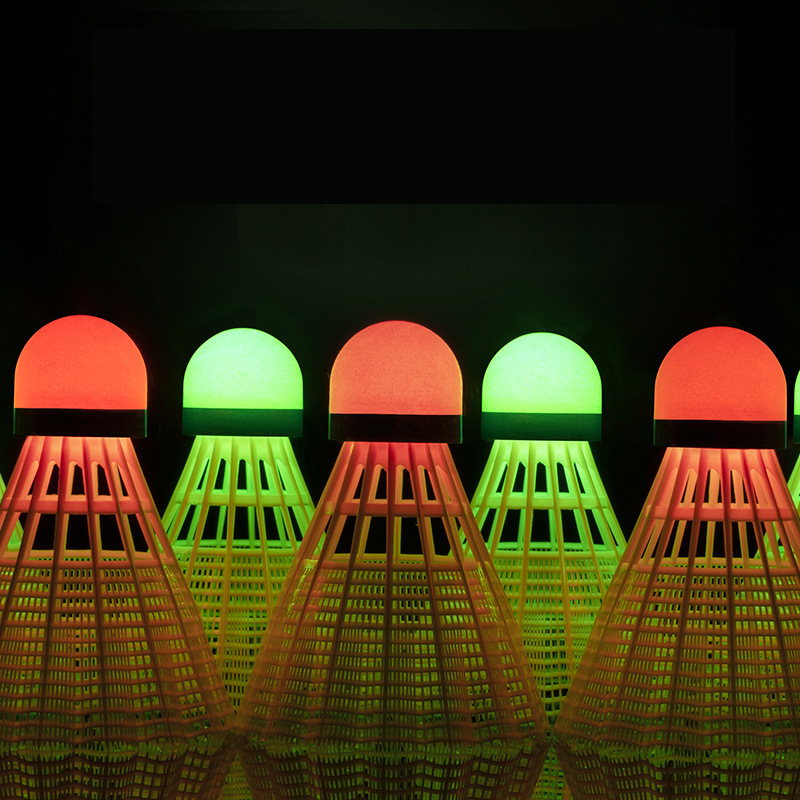 WELKIN 4 sztuk ciemna noc LED  – Badminton Nylon Shuttlecock recenzja i cena